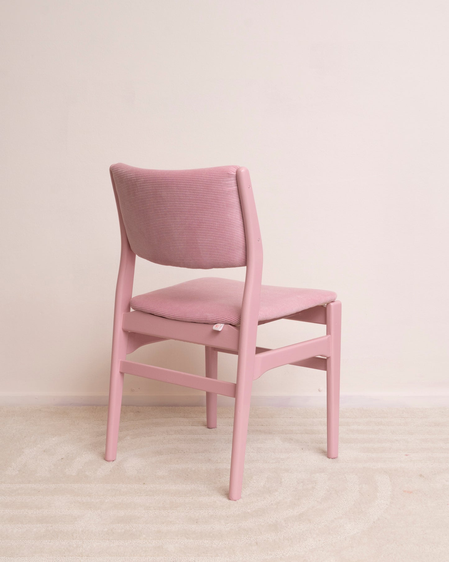 Rozenkwarts – Roze stoelen met rib (2x)