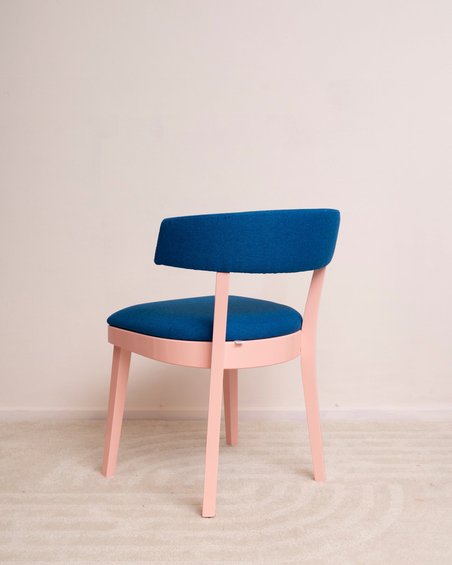 Sering – Roze Blauwe Stoelen (2x)
