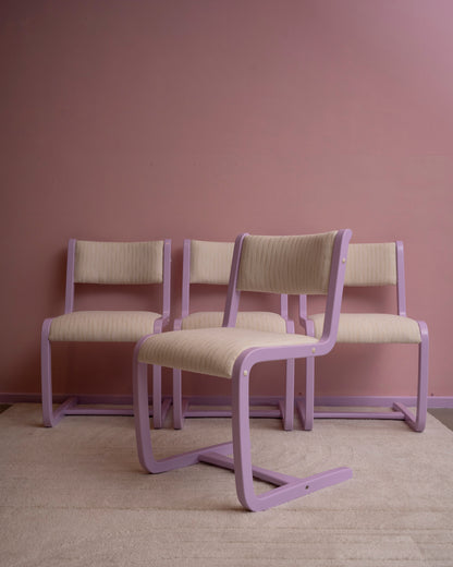 Set van vier eetkamerstoelen