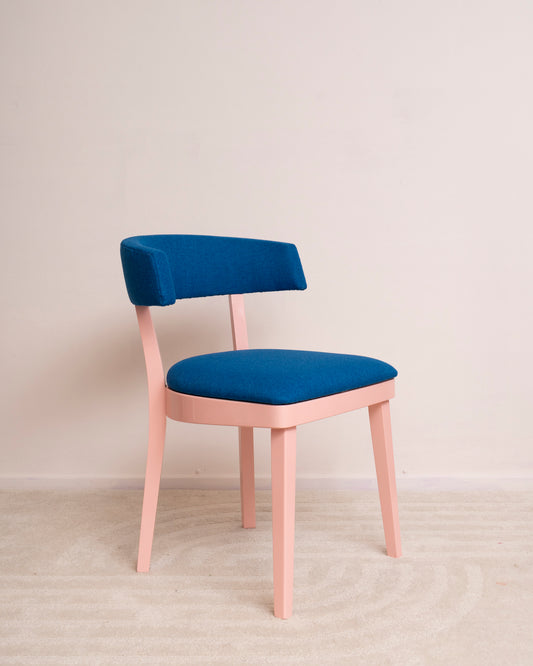 Sering – Roze Blauwe Stoelen (2x)